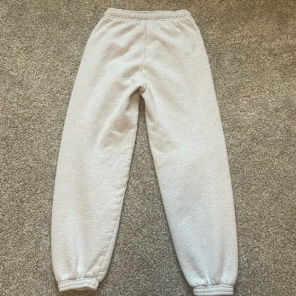 Aritzia Sweatfleece Lounge Set - Picture 5 of 8